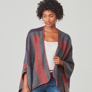 BB Dakota Wrap Poncho